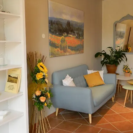 Il Cotogno Bed & Breakfast *